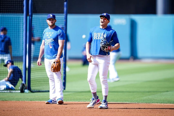 Max Muncy: Go Get it Out of the Ocean